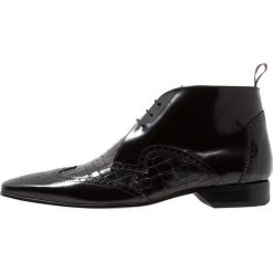 Buty wizytowe męskie: Jeffery West ESCOBAR WINGCAP CHUKKA Eleganckie buty black