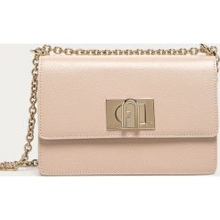 Furla - Torebka skórzana 1927. Różowe listonoszki damskie Furla, w paski, z wiskozy, na ramię, małe, z aplikacjami. Za 1199,00 zł.