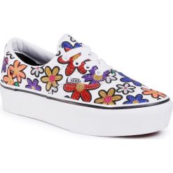 Tenisówki VANS - Era Platform VN0A3WLUX961 (Glitter Daisies). Białe półbuty damskie Vans, bez wzorów, z gumy, bez obcasa, na płaskiej podeszwie, bez zapięcia. Za 339,00 zł.