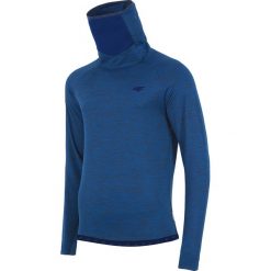 Męska bluza funkcyjna z golfem 4F Blue. Niebieskie bluzy męskie rozpinane marki Astratex, m, z napisami, długie. Za 86,79 zł.