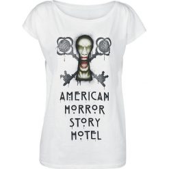 American Horror Story Key Hole Koszulka damska biały. Białe t-shirty damskie marki American Horror Story, m, z nadrukiem, casualowe, z dekoltem w łódkę. Za 62,90 zł.