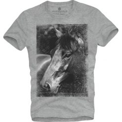 T-shirt męski UNDERWORLD Horse. Szare t-shirty męskie Underworld, m, bez wzorów, z bawełny, bez kołnierzyka. Za 69,99 zł.