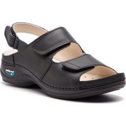 Sandały NURSING CARE - Helsinki WG911 Black. Czarne klapki damskie Nursing Care, bez wzorów, ze skóry, bez obcasa. Za 289,00 zł.