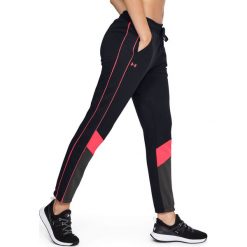 Under Armour Spodnie dresowe Czarny. Czarne spodnie damskie Under Armour, l, z bawełny. Za 240,95 zł.