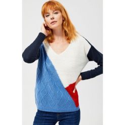 Sweter o wyraźnym splocie. Niebieskie swetry damskie Moodo, m, bez wzorów, ze splotem, klasyczne, z długim rękawem, długie, bez kaptura. Za 19,99 zł.