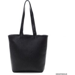 Torebki klasyczne damskie: Torba skórzana czarna CHR B 10005