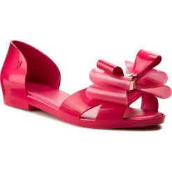 Sandały MELISSA - Seduction II Ad 31920 Dark Pink 01148. Różowe klapki damskie Melissa, bez wzorów, z tworzywa sztucznego, bez obcasa, na obcasie. W wyprzedaży za 249,00 zł.