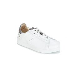 Buty Ippon Vintage WILD FAME. Białe trampki i tenisówki damskie marki Ippon Vintage, bez wzorów, bez zapięcia. Za 423,20 zł.