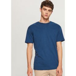 Bawełniany t-shirt - Granatowy. Niebieskie t-shirty damskie Reserved, s, bez wzorów, z bawełny, bez kołnierzyka. Za 24,99 zł.