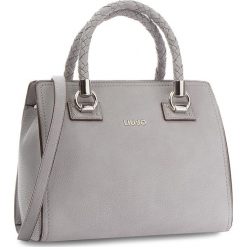 Torebka LIU JO - M Satchel Manhattan A68100 E0011 Frozen 63850. Szare torebki klasyczne damskie Liu Jo, ze skóry ekologicznej. Za 689,00 zł.