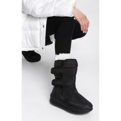 Czarne Śniegowce Indie. Czarne buty sportowe damskie Renee, na spacer, na zimę, sportowe, za kostkę, bez zapięcia. Za 89,99 zł.