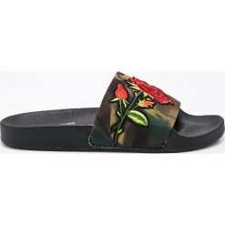 Klapki damskie: Steve Madden – Klapki Patches