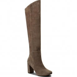 Kozaki ROBERTO - 589 Cappucino. Brązowe buty zimowe damskie Roberto, ze skóry, na obcasie. W wyprzedaży za 299,00 zł.