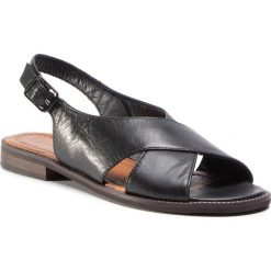 Sandały LASOCKI - TTT-M002-01 Black. Czarne klapki damskie Lasocki, bez wzorów, ze skóry, bez obcasa, na obcasie. Za 149,99 zł.