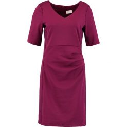 Sukienki hiszpanki: Kaffe SARA Sukienka z dżerseju magenta plum