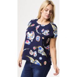 Granatowa Bluzka Love Life. Niebieskie bluzki damskie Born2be, xl, bez wzorów, bez kołnierzyka, z krótkim rękawem. Za 69,99 zł.