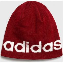 Adidas - Czapka. Czerwone czapki męskie Adidas, na zimę, bez wzorów, z elastanu. Za 59,90 zł.