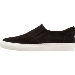 Shoe The Bear ADAM Półbuty wsuwane black. Czarne trampki męskie marki Shoe The Bear, ze skóry. Za 509,00 zł.