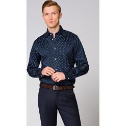 Koszula Granatowa w Mikrowzór Diana. Koszule męskie LANCERTO, m, z nadrukiem, z bawełny, eleganckie. Za 299,90 zł.