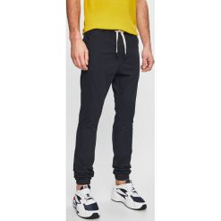 PRODUKT by Jack & Jones - Spodnie 12149735. Niebieskie spodnie męskie PRODUKT by Jack & Jones, s, bez wzorów, z bawełny. W wyprzedaży za 79,90 zł.