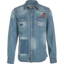 Kaporal NEDIM Koszula blue. Niebieskie koszule chłopięce marki Kaporal, z bawełny. W wyprzedaży za 183,20 zł.
