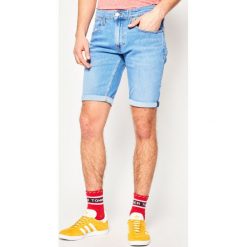 Szorty jeansowe Tommy Jeans DM0DM06622. Niebieskie spodenki i szorty męskie Tommy Jeans, m, bez wzorów, z elastanu. W wyprzedaży za 199,00 zł.