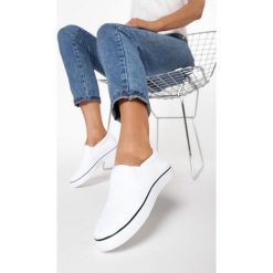 Białe Slip On Mime. Białe trampki i tenisówki damskie Born2be, bez wzorów, bez zapięcia. W wyprzedaży za 49,99 zł.