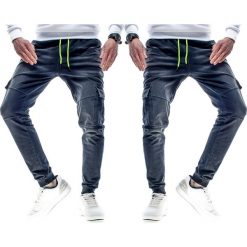 Spodnie joggery z kieszeniami czarne Recea. Czarne spodnie męskie Recea, s, bez wzorów, z tkaniny, klasyczne. Za 89,99 zł.