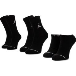 Zestaw 3 par wysokich skarpet męskich NIKE - SX6274 010 Czarny. Czarne skarpetki damskie Nike, bez wzorów, z elastanu. Za 69,00 zł.