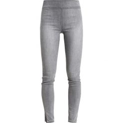 Cream FIONA KATY FIT Jeansy Slim Fit light light grey denim. Szare jeansy damskie marki Cream, bez wzorów, z elastanu. Za 379,00 zł.