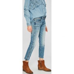 G-Star Raw - Jeansy Lynn. Niebieskie jeansy damskie G-Star RAW, z bawełny. W wyprzedaży za 449,90 zł.