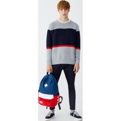 Spodnie typu chinos carrot fit. Zielone spodnie męskie marki Pull&Bear, m, bez wzorów. Za 89,90 zł.