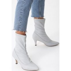 Szare Botki Topper Top. Szare botki damskie Born2be, bez wzorów, bez kołnierzyka. Za 109,99 zł.