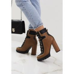 Camelowe Botki Buena Vista. Brązowe botki damskie Renee, bez obcasa, na obcasie, bez zapięcia. Za 159,99 zł.
