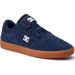 Tenisówki DC - Crisis Adys100029 Navy/Navy (Nn1). Niebieskie półbuty męskie DC, na co dzień, bez wzorów, ze skóry, bez zapięcia. W wyprzedaży za 199,00 zł.