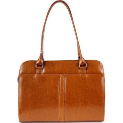 Torebka skórzana damska klasyczna DAN-A T144 camel - camel. Brązowe torebki klasyczne damskie DAN-A, bez wzorów, ze skóry, eleganckie, bez dodatków. Za 279,99 zł.