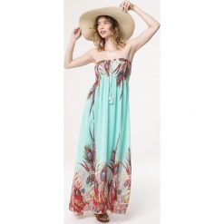 Miętowa Sukienka Pick Up On. Zielone sukienki damskie Born2be, na plażę, s, w paski, bez kołnierzyka, bez rękawów, mini, rozkloszowane. Za 39,99 zł.
