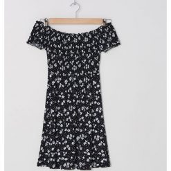 Sukienka off shoulder - Wielobarwny. Sukienki damskie House, s, bez wzorów, bez kołnierzyka, bez rękawów. Za 69,99 zł.