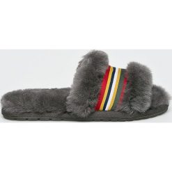 Emu Australia - Kapcie Wranlette. Szare kapcie damskie marki EMU Australia, z wełny. W wyprzedaży za 219,90 zł.