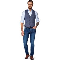 Jeansy Queens. Niebieskie jeansy męskie marki LANCERTO, s, z haftami, vintage. W wyprzedaży za 299,90 zł.