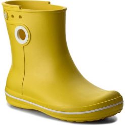 Kalosze CROCS - Jaunt Shorty Boot W 15769 Lemon. Żółte kalosze damskie Crocs, bez wzorów, z tworzywa sztucznego, bez obcasa. Za 179,00 zł.