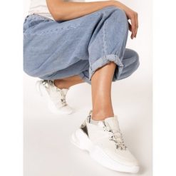 Beżowe Sneakersy Olenore. Brązowe sneakersy damskie Born2be, ze skóry. Za 99,99 zł.