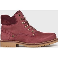 Wrangler - Buty. Czerwone buty sportowe damskie marki Wrangler, bez wzorów, ze skóry, sportowe. W wyprzedaży za 249,90 zł.