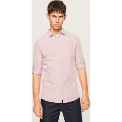 Koszula slim fit w paski - Czerwony. Czerwone koszule męskie w paski marki Reserved, s. W wyprzedaży za 49,99 zł.