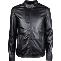 Trussardi Jeans Kurtka "Biker". Płaszcze męskie Trussardi, bez wzorów, z jeansu, bez kaptura. Za 499,00 zł.