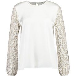 Bluzki damskie: KIOMI Bluzka white