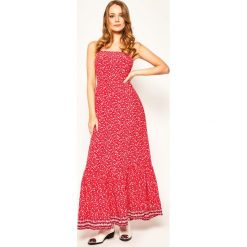 Sukienka letnia Tommy Jeans Tjw Floral Maxi Strap DW0DW07915. Czerwone sukienki damskie Tommy Jeans, na lato, xs, bez wzorów, z jeansu, bez kołnierzyka, bez rękawów, maxi. W wyprzedaży za 419,00 zł.