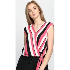 Koralowa Bluzka Strip Out. Pomarańczowe bralety damskie marki Born2be, s. Za 59,99 zł.
