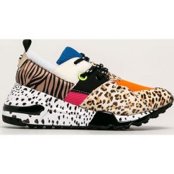 Steve Madden - Buty Cliff. Żółte buty sportowe damskie Steve Madden, bez wzorów, ze skóry, sportowe. W wyprzedaży za 399,90 zł.