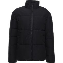Kurtka w kolorze czarnym. Czarne płaszcze męskie Kiomi, Mint & Berry, Youturn, m, bez wzorów, bez kaptura. W wyprzedaży za 98,95 zł.